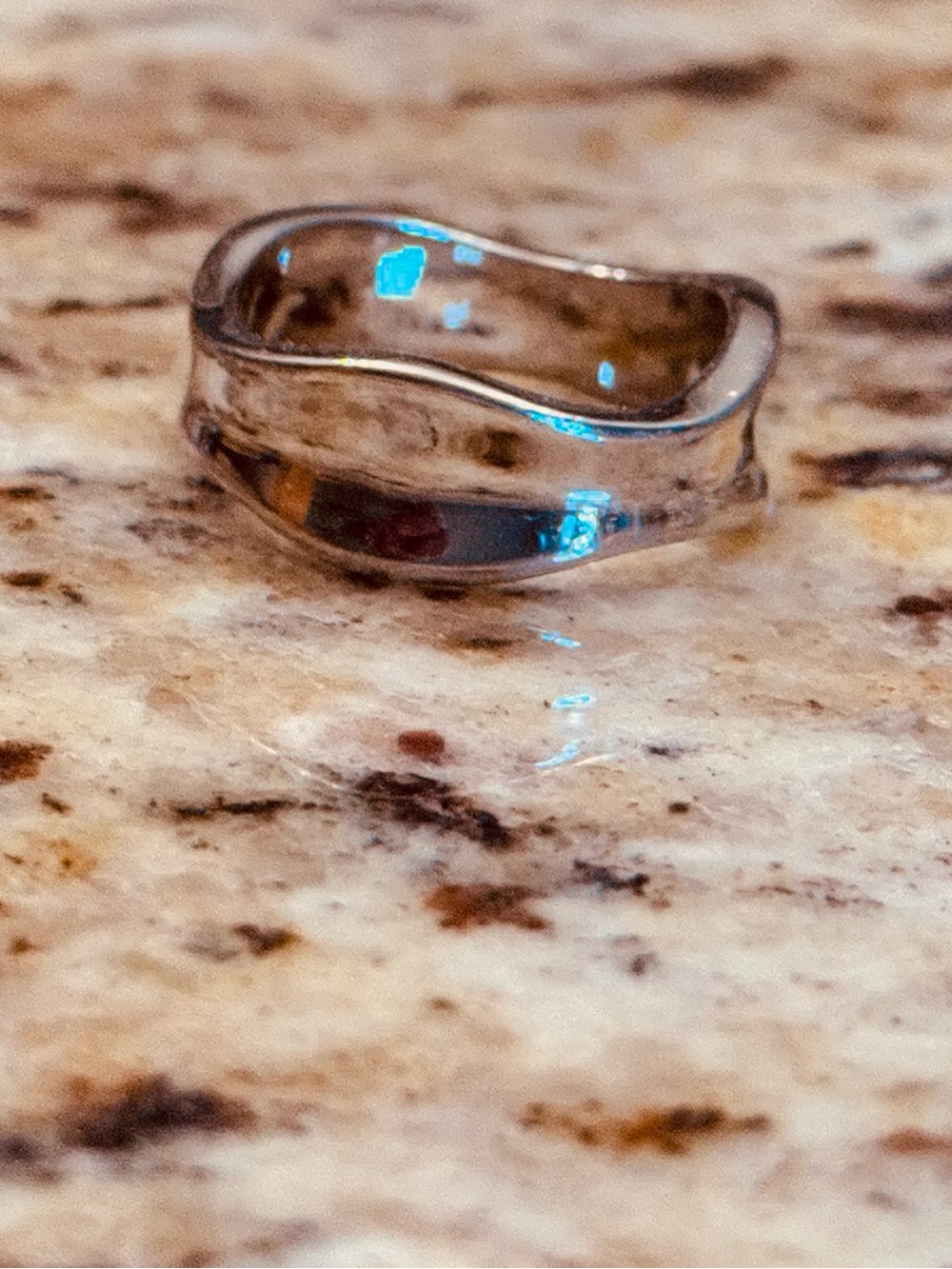 Lia Sophia Silver-Tone Wave Band Ring